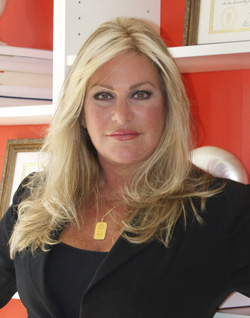 Nia M. Smyrniotis, MS MD